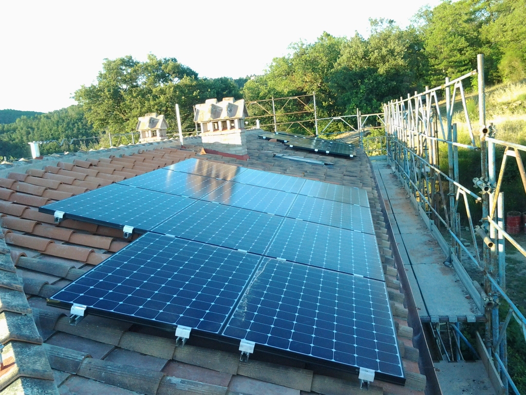 Impianto Impianti Solari Fotovoltaici 2016. Cogli le opportunità e la convenienza Lightland SunPower Bucine Arezzo 